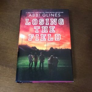 3/$20 📚 Losing the Field, Abbi Glines, Hardcover
